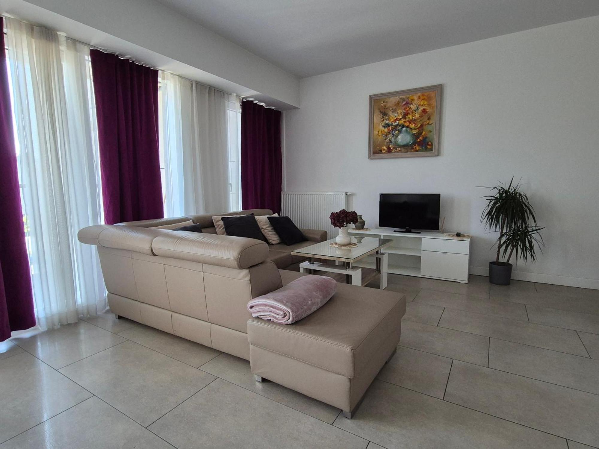 Big 21 Old Town Lux Apartment, Self Check-in 24h, Free Parking * Poznań