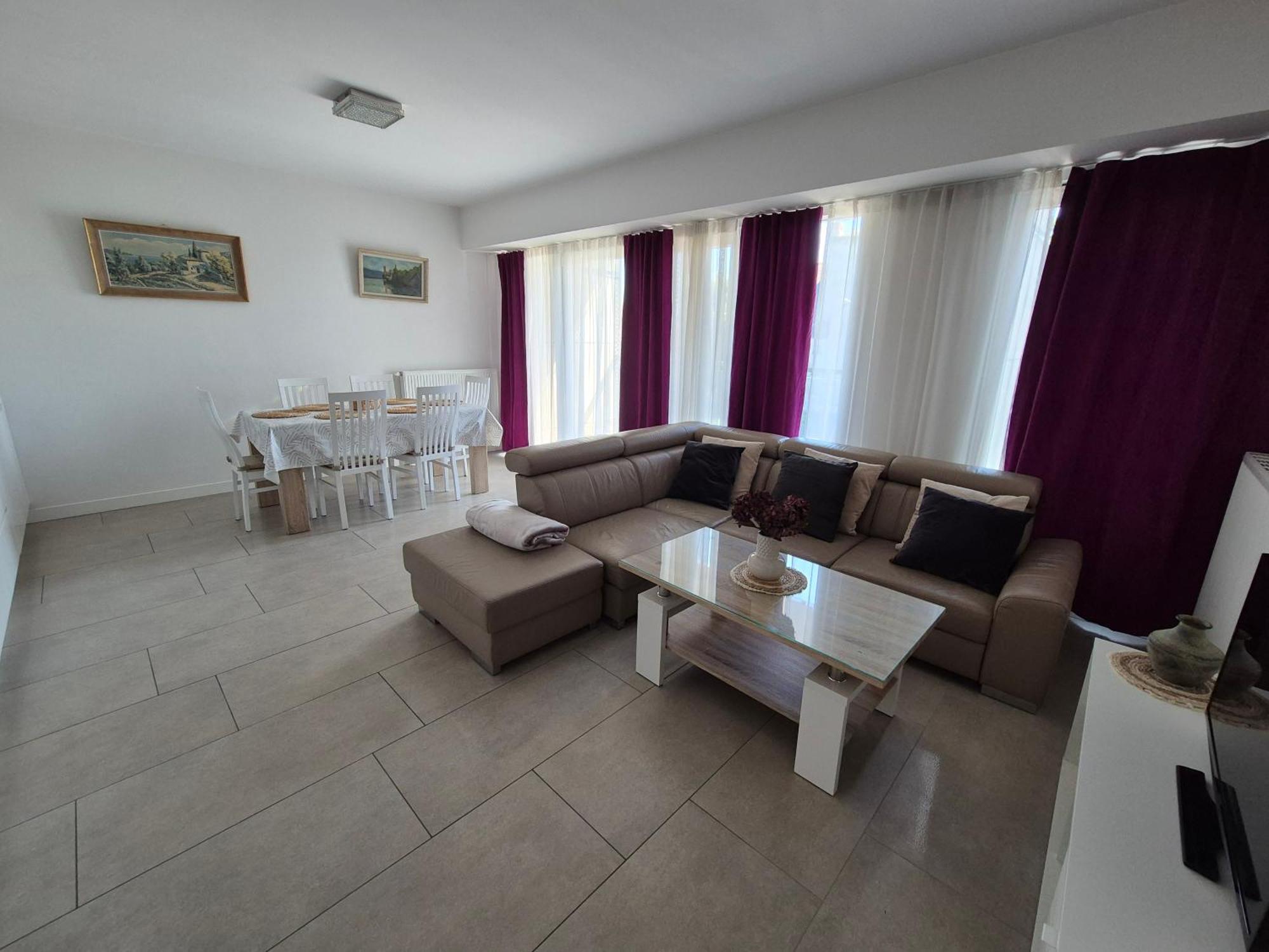 Big 21 Old Town Lux Apartment, Self Check-in 24h, Free Parking Apartament Poznań