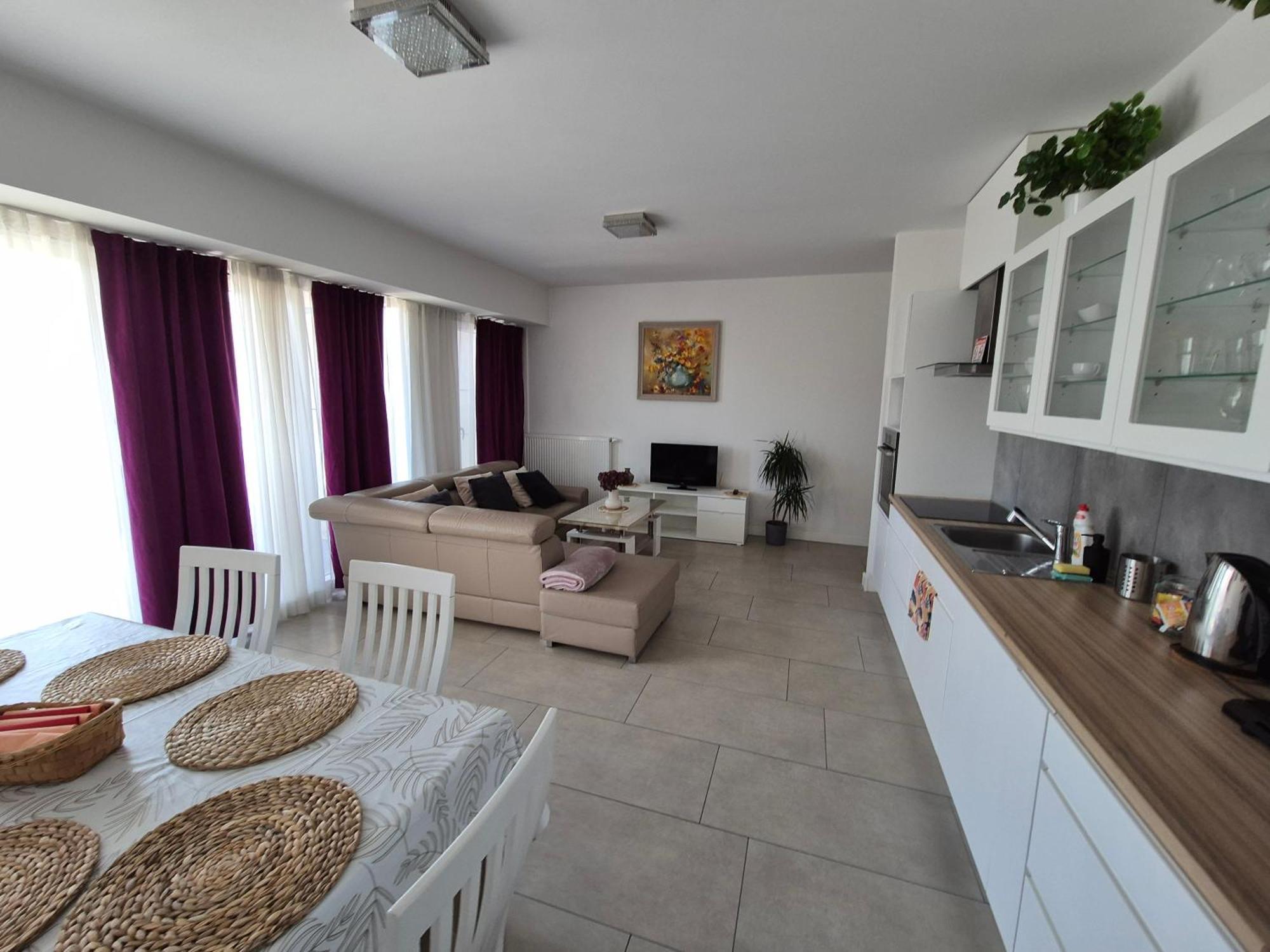 Big 21 Old Town Lux Apartment, Self Check-in 24h, Free Parking *